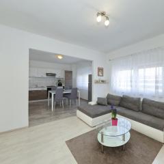 Apartment Mirela