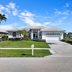 Luxuriously furnished waterfront home with pool/spa