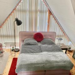 Bel Art Atelier mit großem Parkplatz