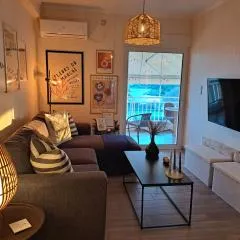 Amazing sea view apartment in Lagonissi