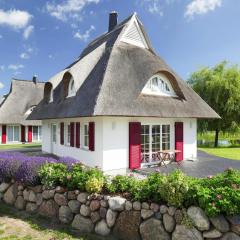 Reetdachhaus am Bodden mit Sauna