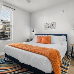 Cozy Rental With Sectional Workspace & Gym