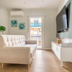 Bright Apartment Near Seville's Historic Center