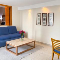 Exclusive Beach Access & Amenities!