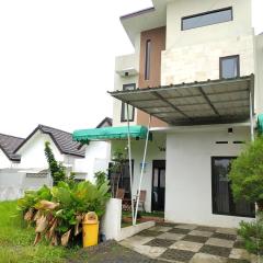 Homestay Estetis di Malang Dekat Jatim Park 3