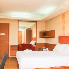 Cozy Stay Studio Apartment (No Kitchen) at Metropark Condominium Jababeka By Travelio