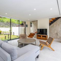 ESTU Serenity Villa - 2 Bedroom & Private Pool in Ubud