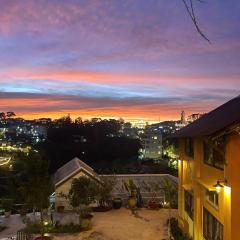 Hạ Hoàng Hôn House