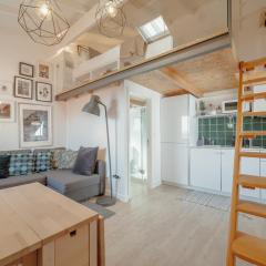 Mezzanine Stylish Apartments by Vacationy