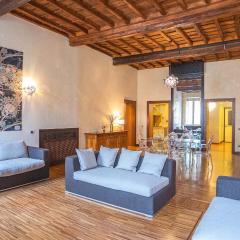 EasyTopStay - Piazza Venezia City View Charming Apt