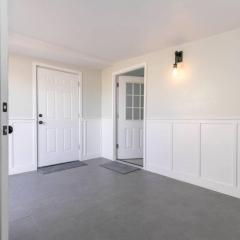 Cozy With 2 Bath 10 min to Downtown Denver And Fast Wifi