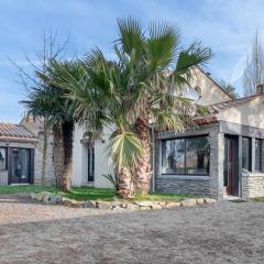 Maison avec dépendance pour 11 à 800m de la mer