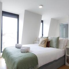 Amazing Stylish Studio Apt w AC Balcony Elevator