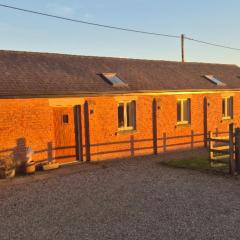 Bowland Breaks-A Luxury Barn Conversion with Optional Hot Tub, Log burner and countryside views
