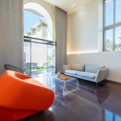 1-Br 75m Duplex with Pool