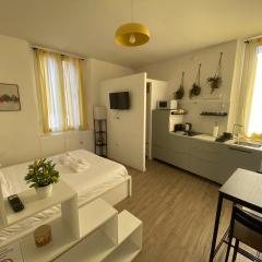 Bright 21 Central Station