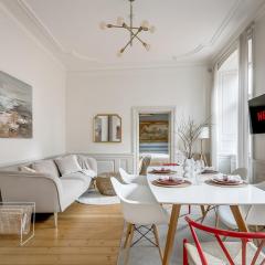 3BR Central- Royal Castle & Old Town at Your Door!