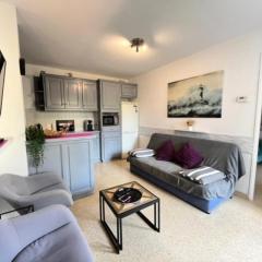 Résidence Port Royal - Appartement 6 couchages au centre du Grau du roi MAE-9831