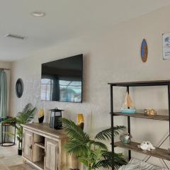 Open for Spring Break! Dockside Oasis on the canal