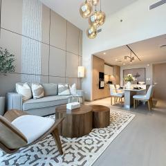 Trophy-Aesthetic Apartment w Skyline and Dubai