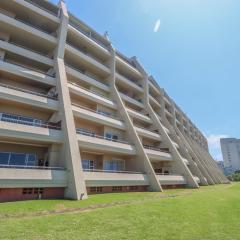 205 Lescalier Cabanas - Modern Beach front apartment
