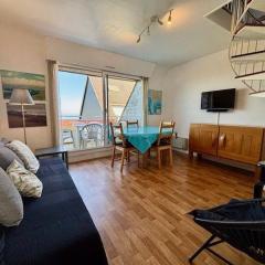 Quiberon - 2 Pièces + Mezzanine avec 2 Balcons, Parking, Près de la Mer - FR-1-478-125