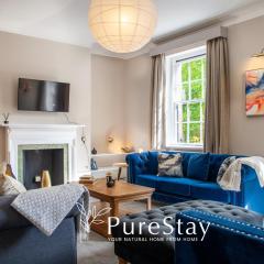 BRANDNEW BIG 6 Bedroom House near Derbyshire Cricket Ground and Derby County Football Club Sleeps 15 by PureStay