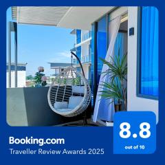 Hanns Spacious Balcony&SwimPool with FREE Netflix-6pax