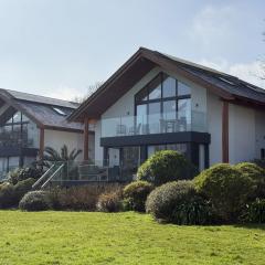Fishers View, Castle Approach, Tregenna Castle