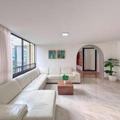 4br 232 M Apartment In El Poblado, El Tesoro