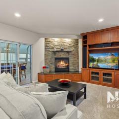 Twin Lakes Village 3-Story Townhouse Golf Views Steam Shower Wet Bar Game Room Pool