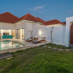 Liv Villa A2 Brand New 3BR in Batu Bolong, Canggu