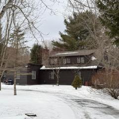 Cabin Perfect for Nature Lovers