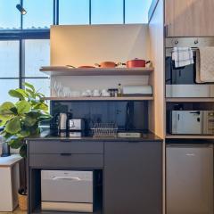 Luxury Petite Studio