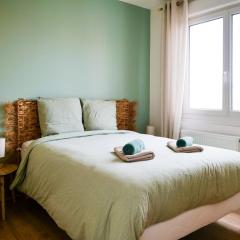 superbe appartement entierement renove - proche plage - quartier presidents