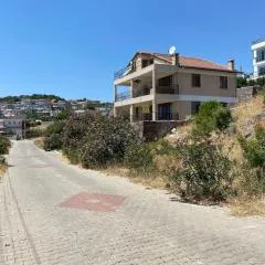 Çandarlı Lux with sea view with a pool