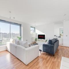 Large 3 Bedroom London Apartment - Large Terrace with Sunset Views