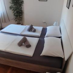 Paris 2 Night Private Parking