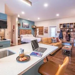Sparkling NEW Rossland Midtown Studio Apartment
