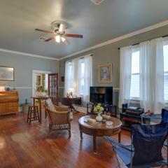 Pet-Friendly Home with Yard 3 Mi to Dtwn Houston!