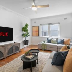 Bellevue Hill 3BR Escape with Full kitchen