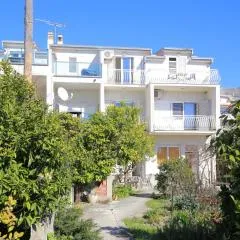 Family friendly seaside apartments Podstrana, Split - 23954