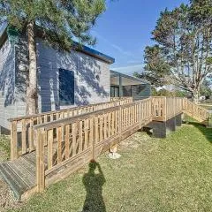 Chalet de standing à Jullouville - 6 couchages, piscine chauffée, proche plage et commerces, Wi-Fi gratuit - FR-1-361-449