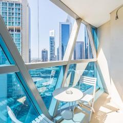 Luxury Spacious Condo in the Iconic Park Towers