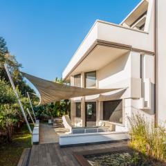 GOLDEN LUXE - Dream Villa Sauna & Jacuzzi