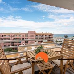 #249 Sapphire Shoreline Lodge by Home Holidays