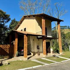 Chalé do Parque á 10 min de Penedo 3 min no Parque