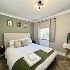 Stylish stay in Central Canterbury with parking