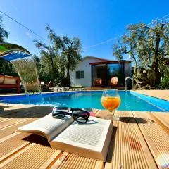 Olive & Lake Villa- Heated pool
