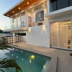 Modern & Cozy 3BR Pool Villa - PrymaBianca